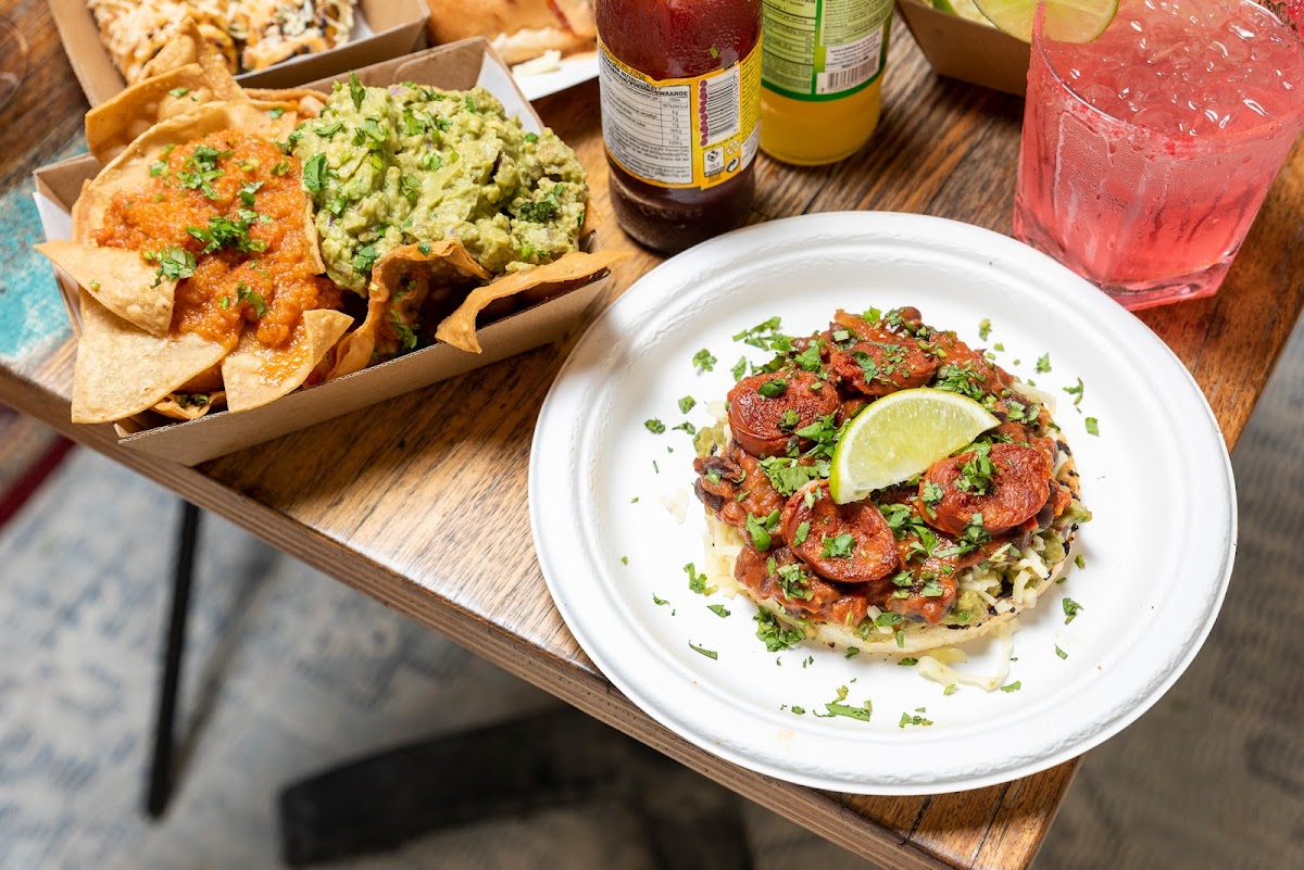 Lady T - Tatiana Bar Photos 2